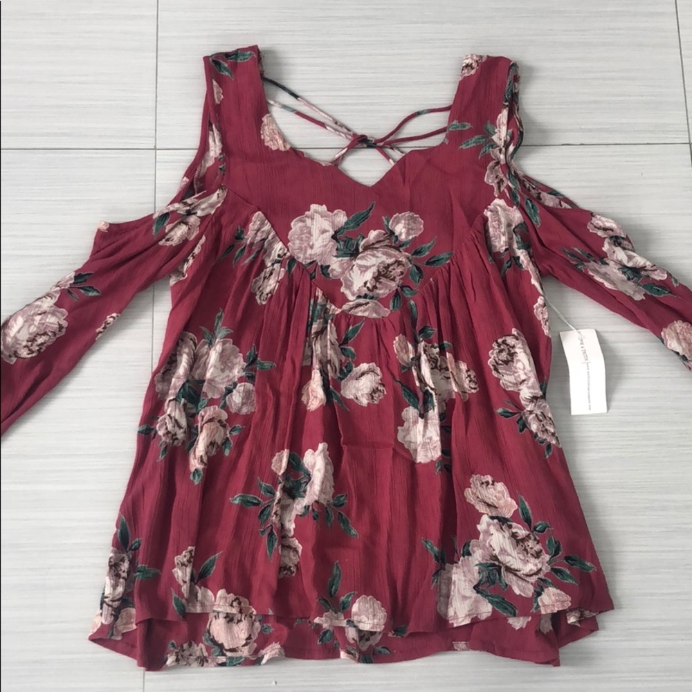 Cold shoulder printed blouse
